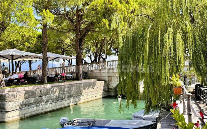 Attico piazza Malvezzi 12, Centro Storico, Desenzano del Garda — foto 30 di 36