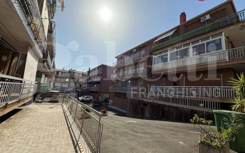 Quadrilocale via corso San Vito , 186, Centro, Mascalucia — foto 2 di 15