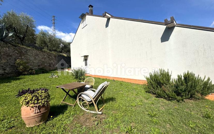 Villa unifamiliare via dell'Apparita, Centro, Vaiano — foto 24 di 28