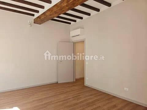 Bilocale buono stato, primo piano, Parco Ducale - Oltretorrente, Parma — foto 8 di 15