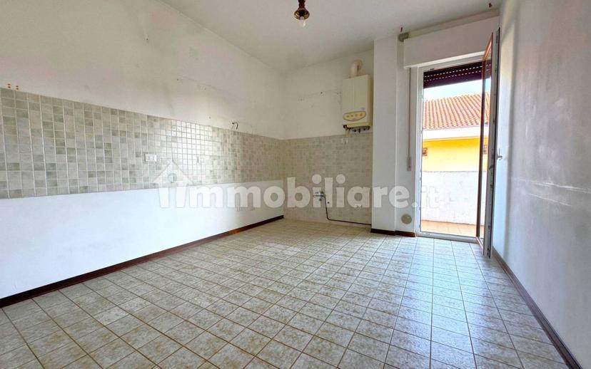 Trilocale via Luigi Settembrini 29, Centro, Montesilvano — foto 3 di 18