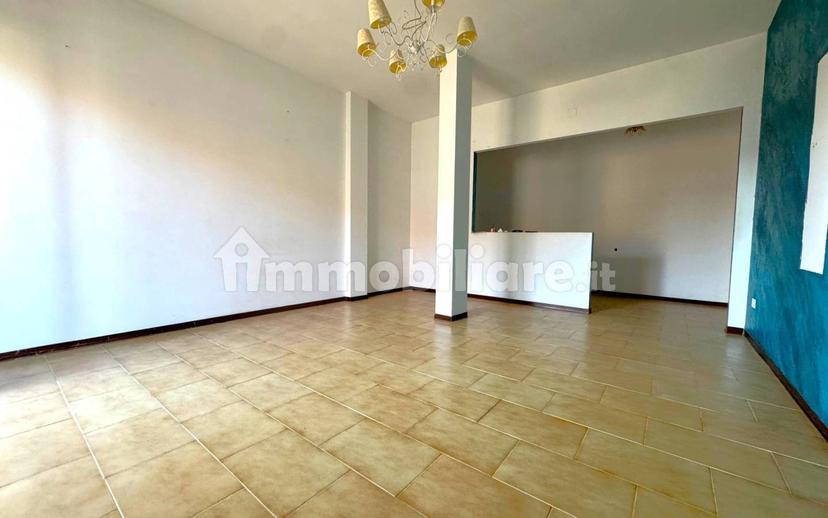Trilocale via Luigi Settembrini 29, Centro, Montesilvano — foto 10 di 18