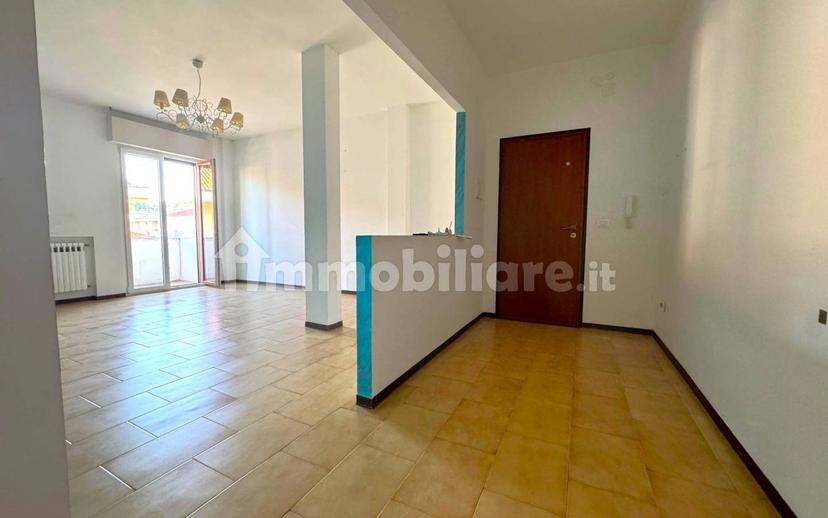 Trilocale via Luigi Settembrini 29, Centro, Montesilvano — foto 16 di 18