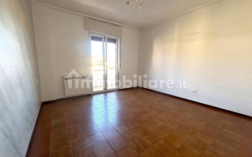 Trilocale via Luigi Settembrini 29, Centro, Montesilvano — foto 12 di 18