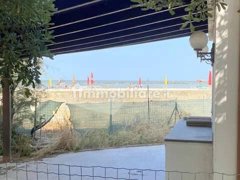 Villa unifamiliare via Adamello, Comacchio — foto 12 di 13