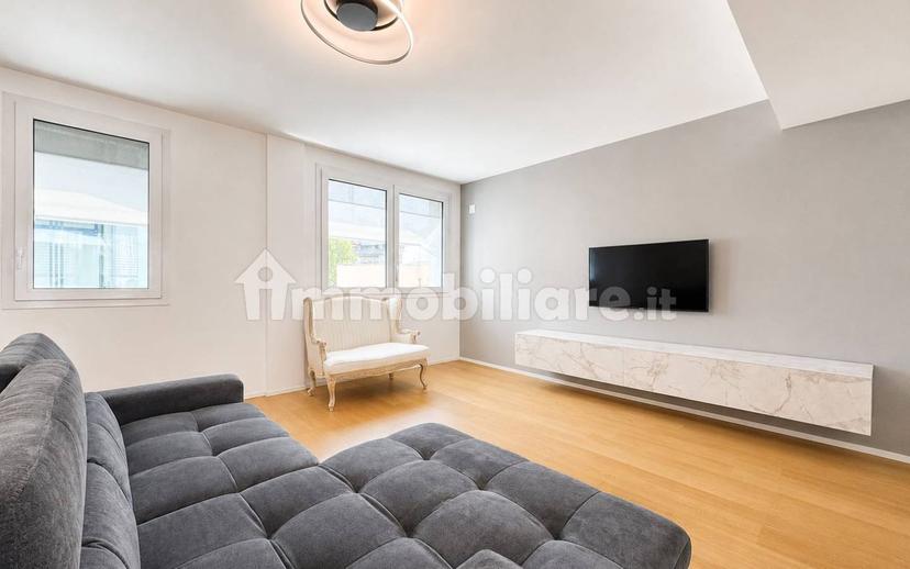 Appartamento largo Europa, Savonarola - Ponte Molino, Padova — foto 2 di 11