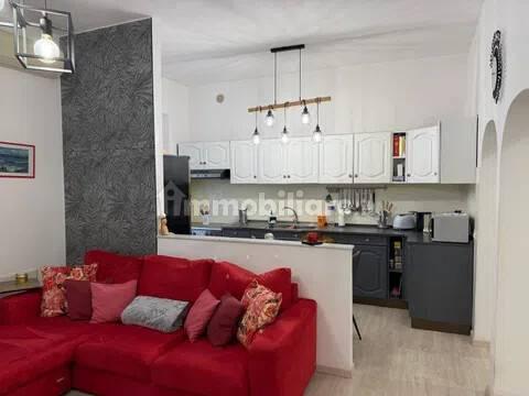 Appartamento buono stato, secondo piano, Centro, Piombino — foto 10 di 23