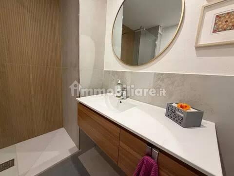 Appartamento viale Regina Margherita, Centro, Piombino — foto 16 di 26