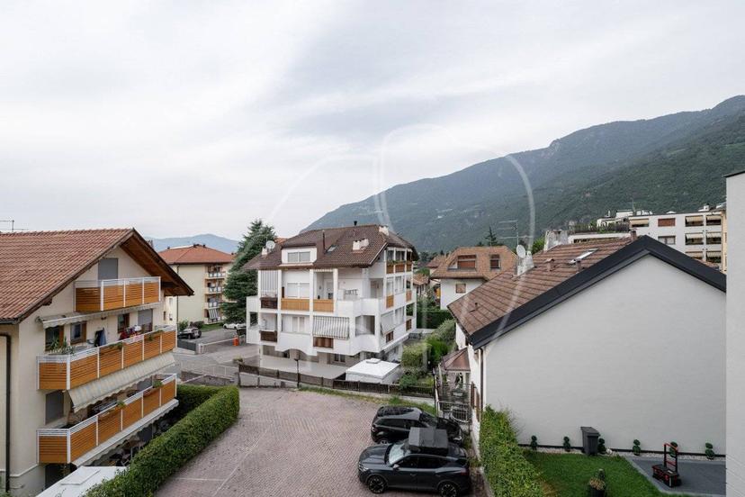 Bilocale buono stato, secondo piano, Centro, Laives — foto 11 di 13