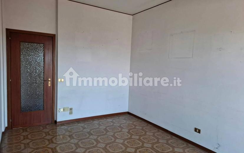 Quadrilocale via Neive 17, Baraccone, Castagnito — foto 12 di 19