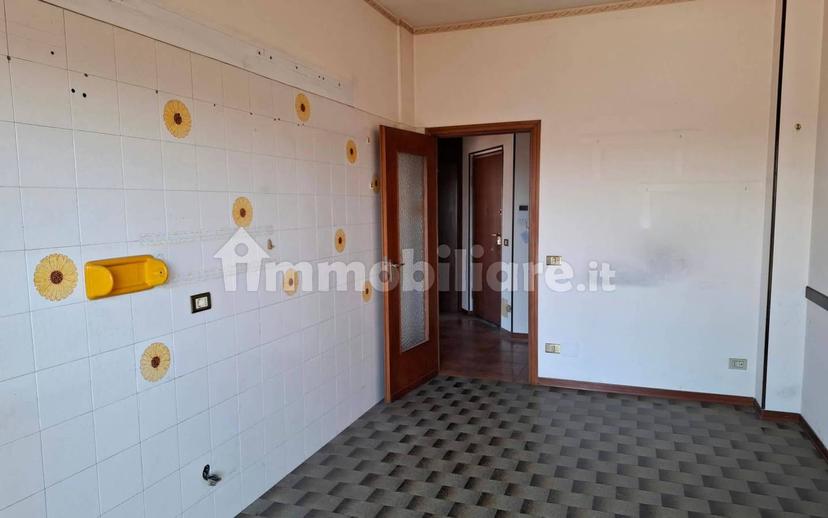 Quadrilocale via Neive 17, Baraccone, Castagnito — foto 10 di 19