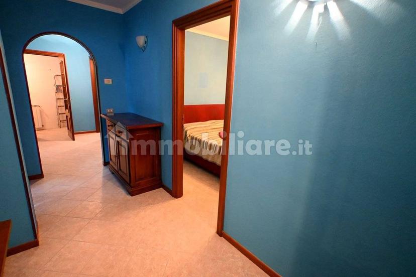 Trilocale piazza Giovanni Bovio, Centro, Omegna — foto 4 di 12