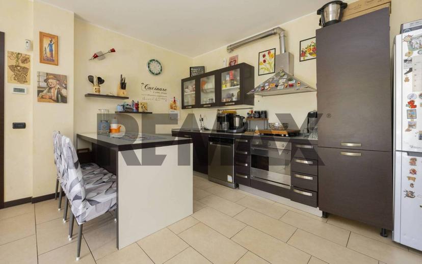 Trilocale via Lecco 66, Centro, Agrate Brianza — foto 3 di 31