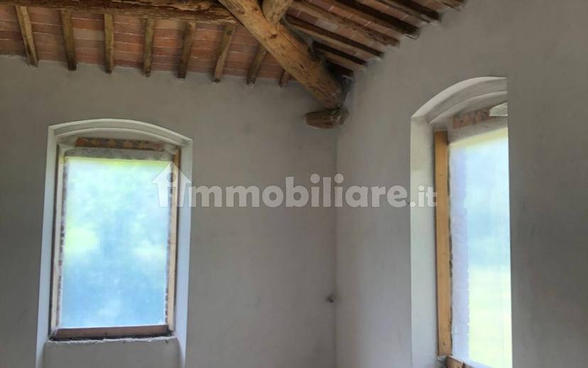 Casa colonica via del Molino, Torre, Bucine — foto 2 di 10