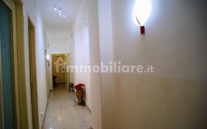 Stanza singola via Orchidea 4, Catania — foto 2 di 11
