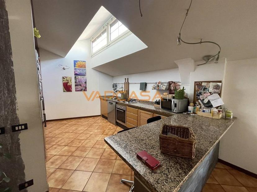 Trilocale via Falcone, Centro, Cologno al Serio — foto 14 di 24