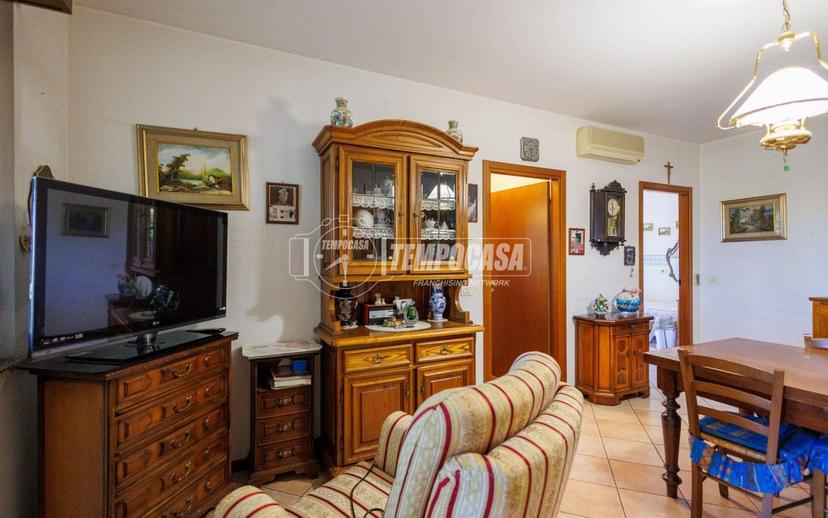 Trilocale via Rosa Romeo 22, Centro, Sala Baganza — foto 18 di 22