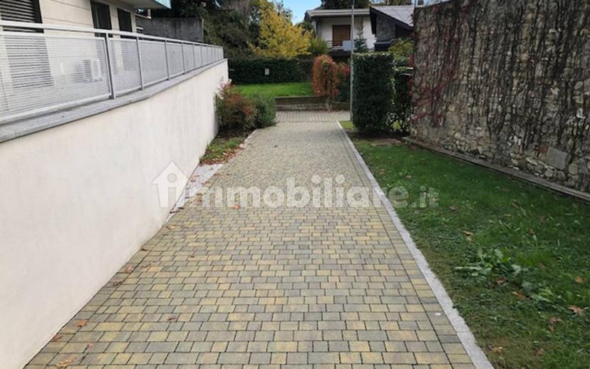 Bilocale corso 25 Aprile, Centro, Gavirate — foto 14 di 18
