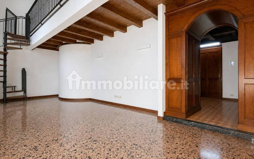 Trilocale Contrà Santa Caterina, Centro Storico, Vicenza — foto 12 di 20