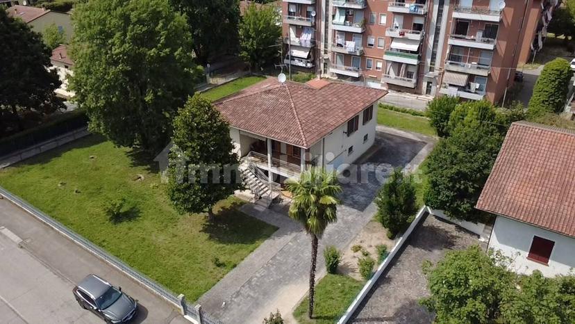 Villa unifamiliare via Gramsci 8, Trecasali, Sissa Trecasali — foto 24 di 32