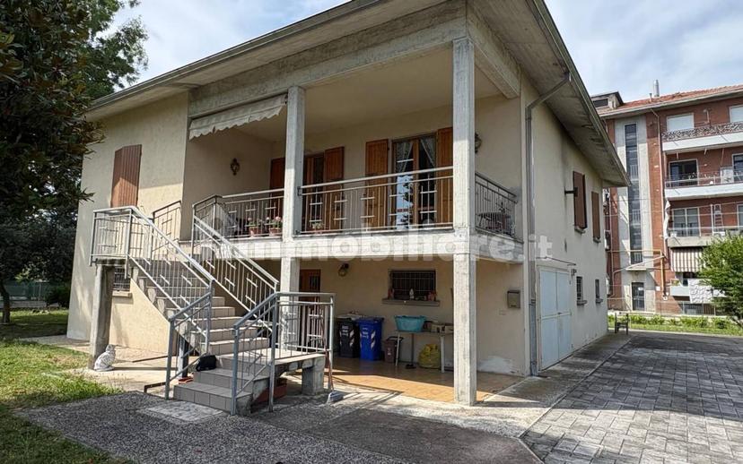 Villa unifamiliare via Gramsci 8, Trecasali, Sissa Trecasali — foto 30 di 32