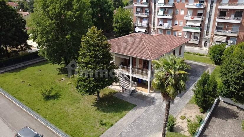 Villa unifamiliare via Gramsci 8, Trecasali, Sissa Trecasali — foto 6 di 32