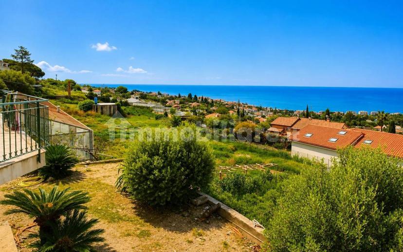 Villa unifamiliare Strada Privata Delle Rose, Solaro, Sanremo — foto 4 di 23