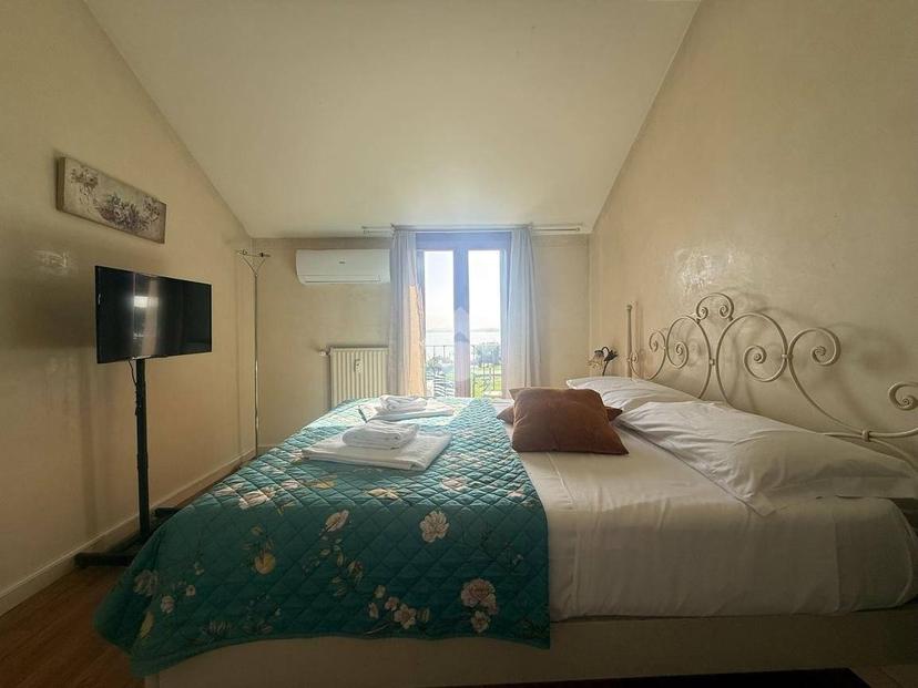 Trilocale viale Guglielmo Marconi 2, Centro, Sirmione — foto 19 di 29
