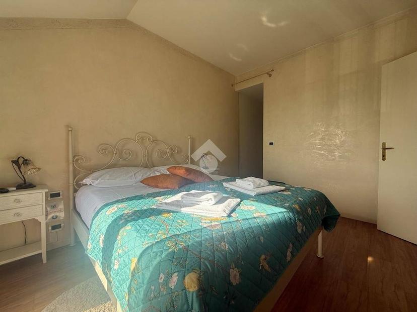 Trilocale viale Guglielmo Marconi 2, Centro, Sirmione — foto 5 di 29