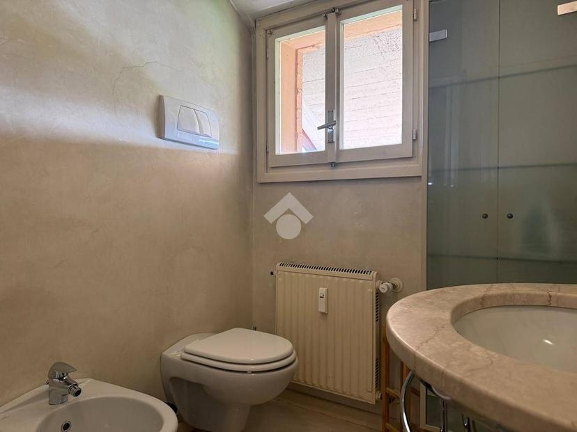 Trilocale viale Guglielmo Marconi 2, Centro, Sirmione — foto 2 di 29