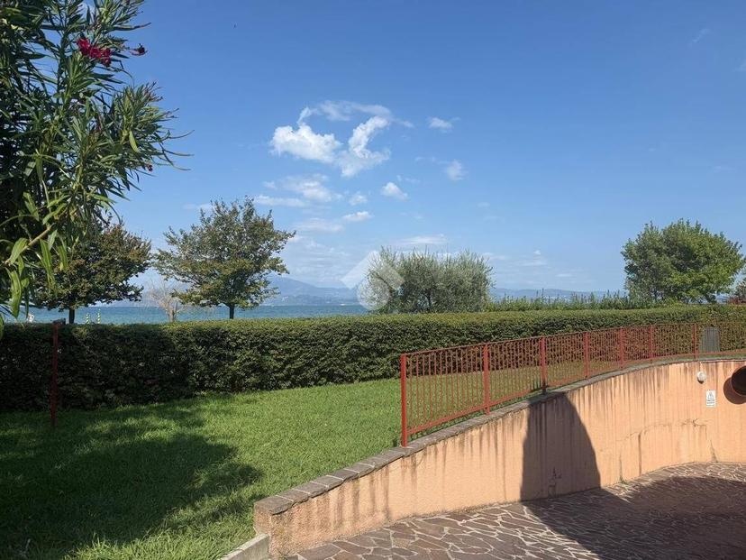 Trilocale viale Guglielmo Marconi 2, Centro, Sirmione — foto 20 di 29