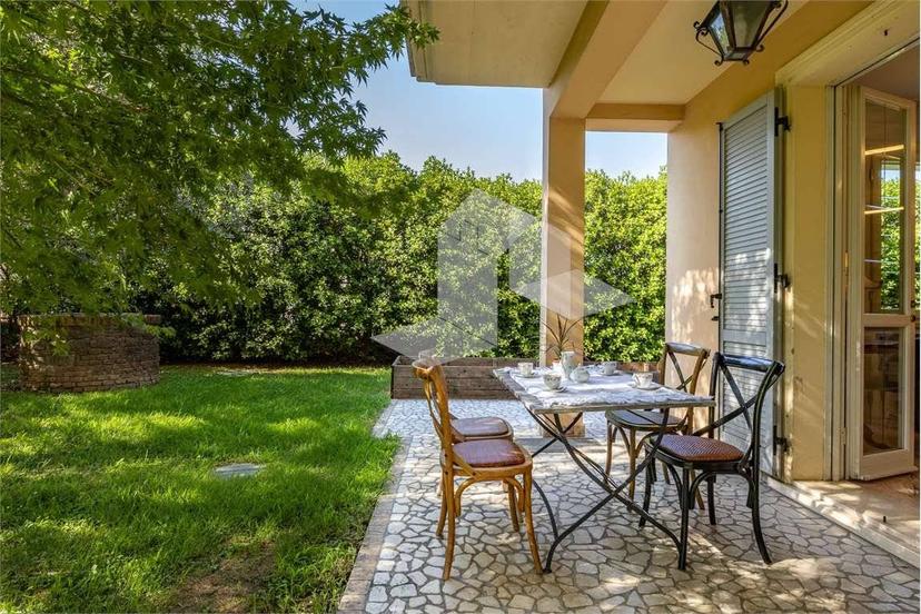 Villa bifamiliare, ottimo stato, 346 m², Canali - Capriolo, Reggio Emilia — foto 15 di 41