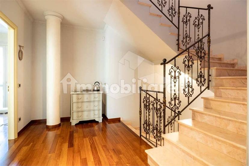 Villa bifamiliare, ottimo stato, 346 m², Canali - Capriolo, Reggio Emilia — foto 14 di 41