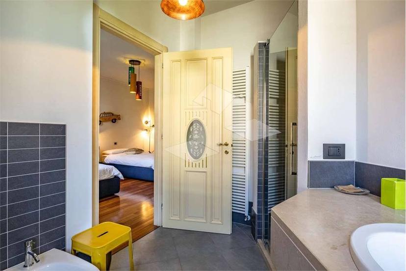 Villa bifamiliare, ottimo stato, 346 m², Canali - Capriolo, Reggio Emilia — foto 12 di 41