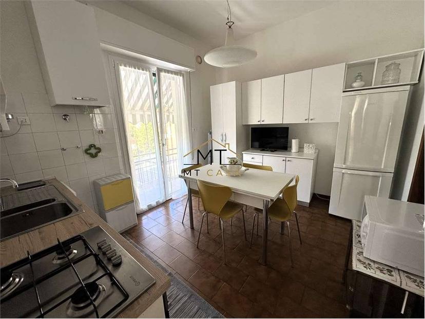 Appartamento buono stato, primo piano, Montegranaro - Loreto, Pesaro — foto 2 di 25
