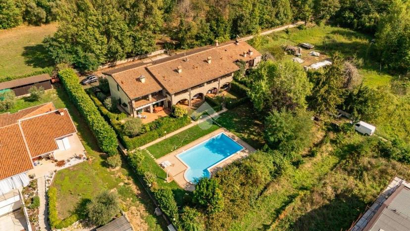 Trilocale via Montiroli, San Felice del Benaco — foto 27 di 49