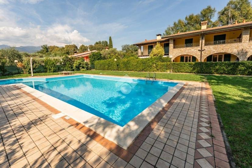 Trilocale via Montiroli, San Felice del Benaco — foto 2 di 49