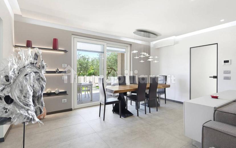 Villa unifamiliare via Gaslago 32, Centro, Polpenazze del Garda