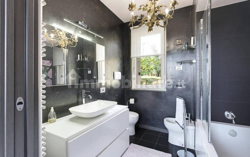 Villa unifamiliare via Gaslago 32, Centro, Polpenazze del Garda — foto 13 di 30