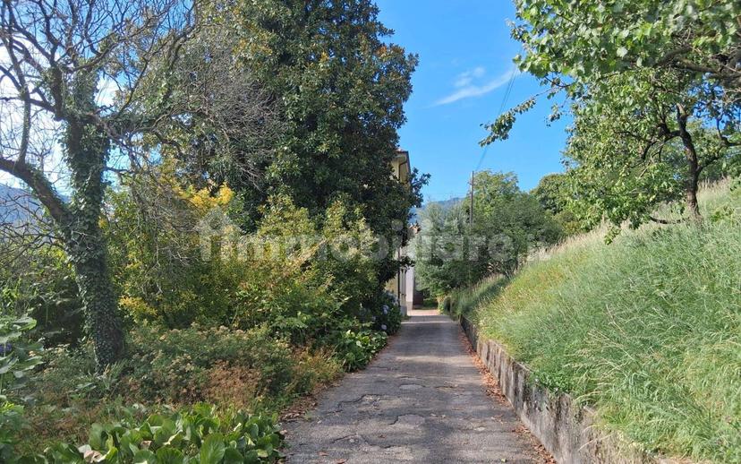 Villa bifamiliare via Cesare Battisti, Gemonio — foto 6 di 14