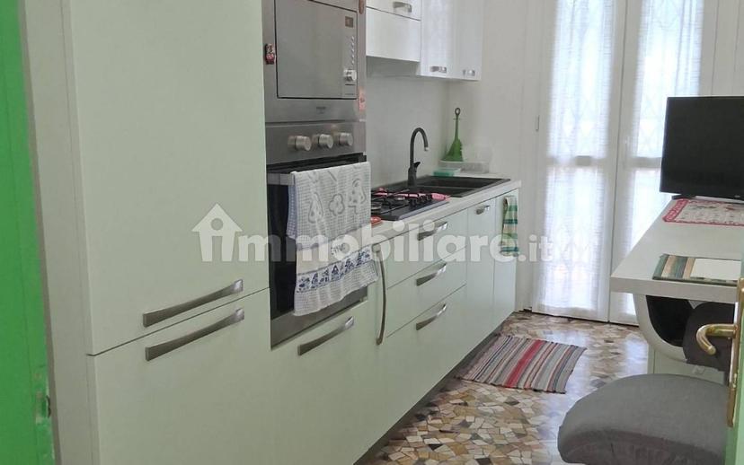 Villa bifamiliare via Cesare Battisti, Gemonio — foto 4 di 14