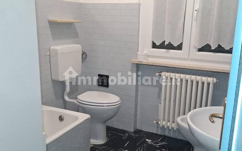 Villa bifamiliare via Cesare Battisti, Gemonio — foto 3 di 14