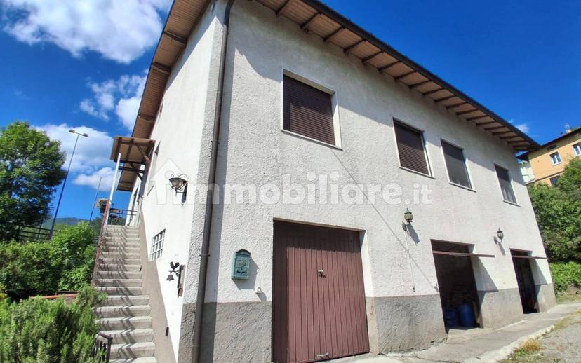 Villa bifamiliare via Cesare Battisti, Gemonio — foto 11 di 14