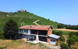 Cascina, buono stato, 325 m², Castiglione Falletto