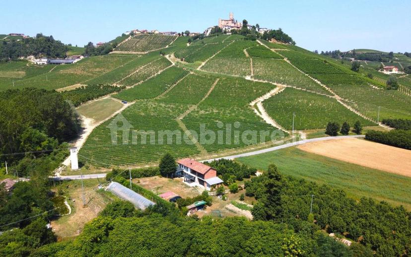 Cascina, buono stato, 325 m², Castiglione Falletto — foto 3 di 15