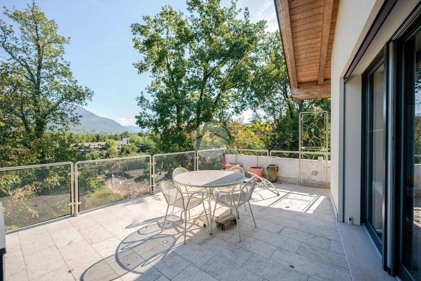 Villa unifamiliare via Castagnari 11, Costermano sul Garda