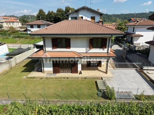 Villa unifamiliare via 1 Maggio 21, Cantù Asnago, Cantù