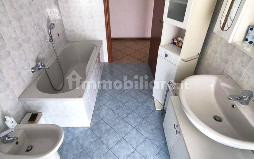 Trilocale via Roma 11, Gorla Minore — foto 3 di 13