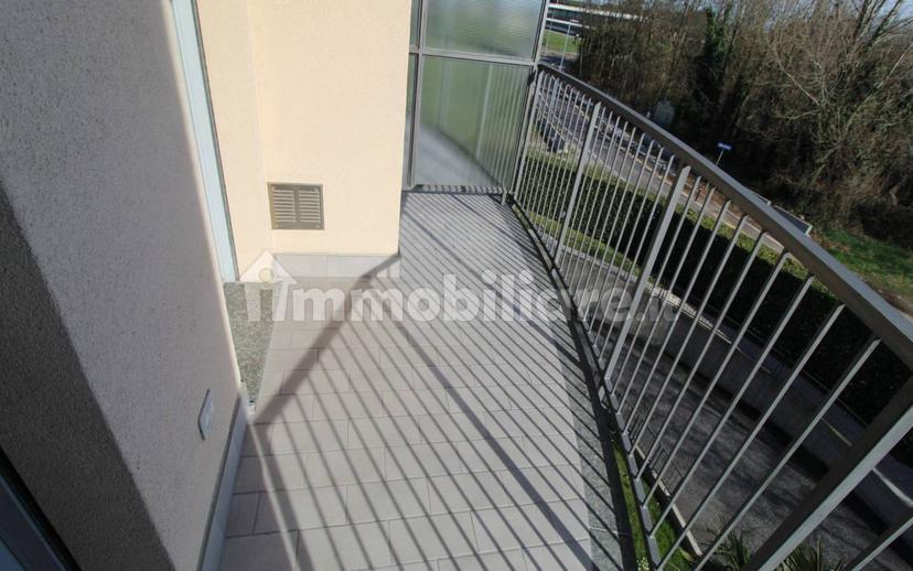 Trilocale via Roma 11, Gorla Minore