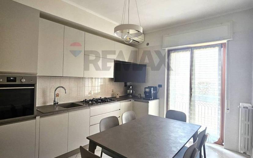 Quadrilocale buono stato, settimo piano, Trani — foto 15 di 36